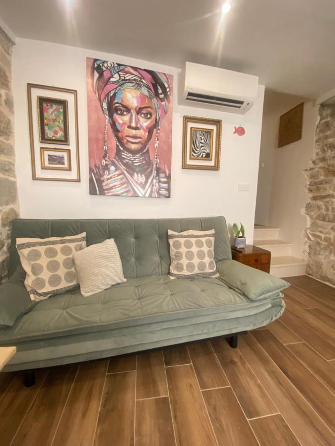 Apartman Oleandar Kaštela エクステリア 写真