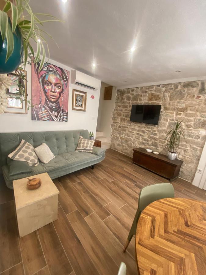 Apartman Oleandar Kaštela エクステリア 写真